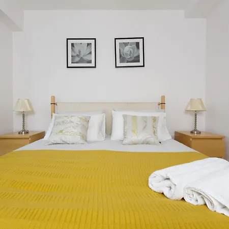 Live In Millenium Square *