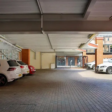 Live In Millenium Square 公寓 *