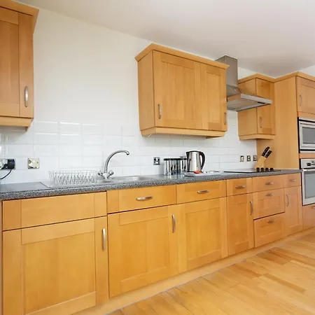 Live In Millenium Square Apartment
