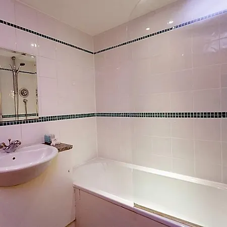 Live In Millenium Square Apartment