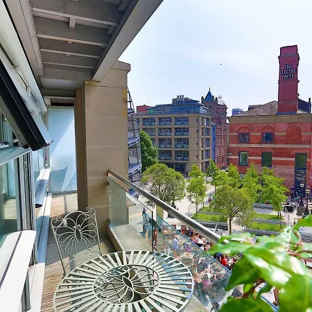 Apartment Live In Leeds Millenium Square *