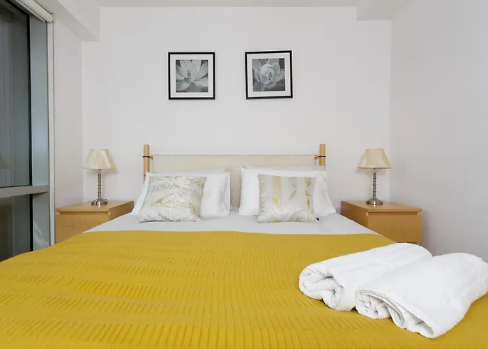 Live In Millenium Square *