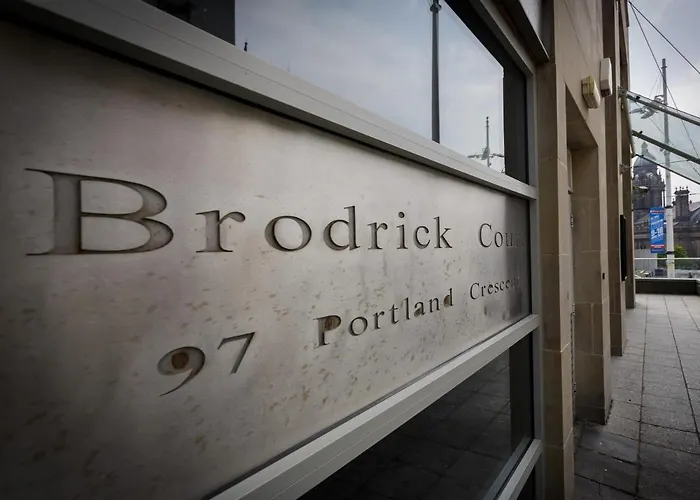 Apartment Live In Millenium Square